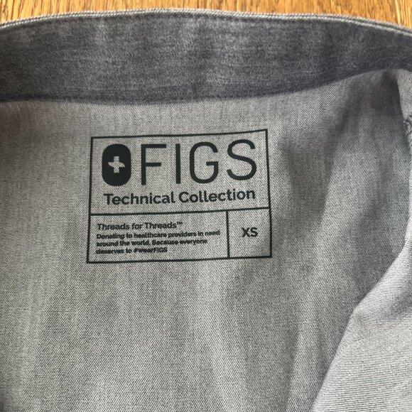 NWT FIGS Rafaela Oversized Scrub Top XS Slate Gray Technical Collection - Picture 3 of 7